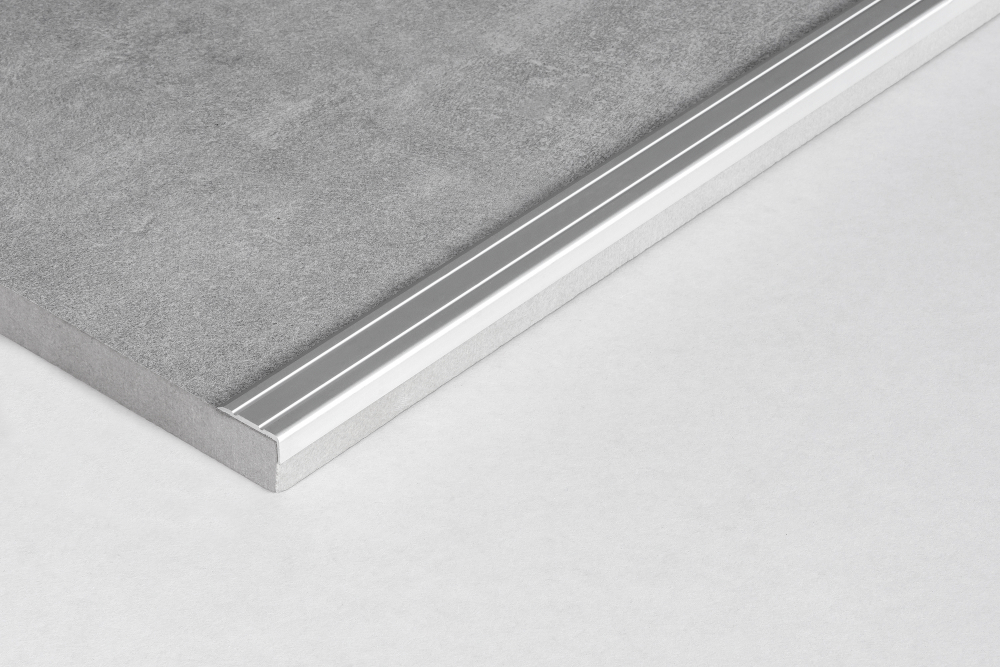 Winkelprofil 10x24,5mm, Alu silber matt selbstklebend, 270cm